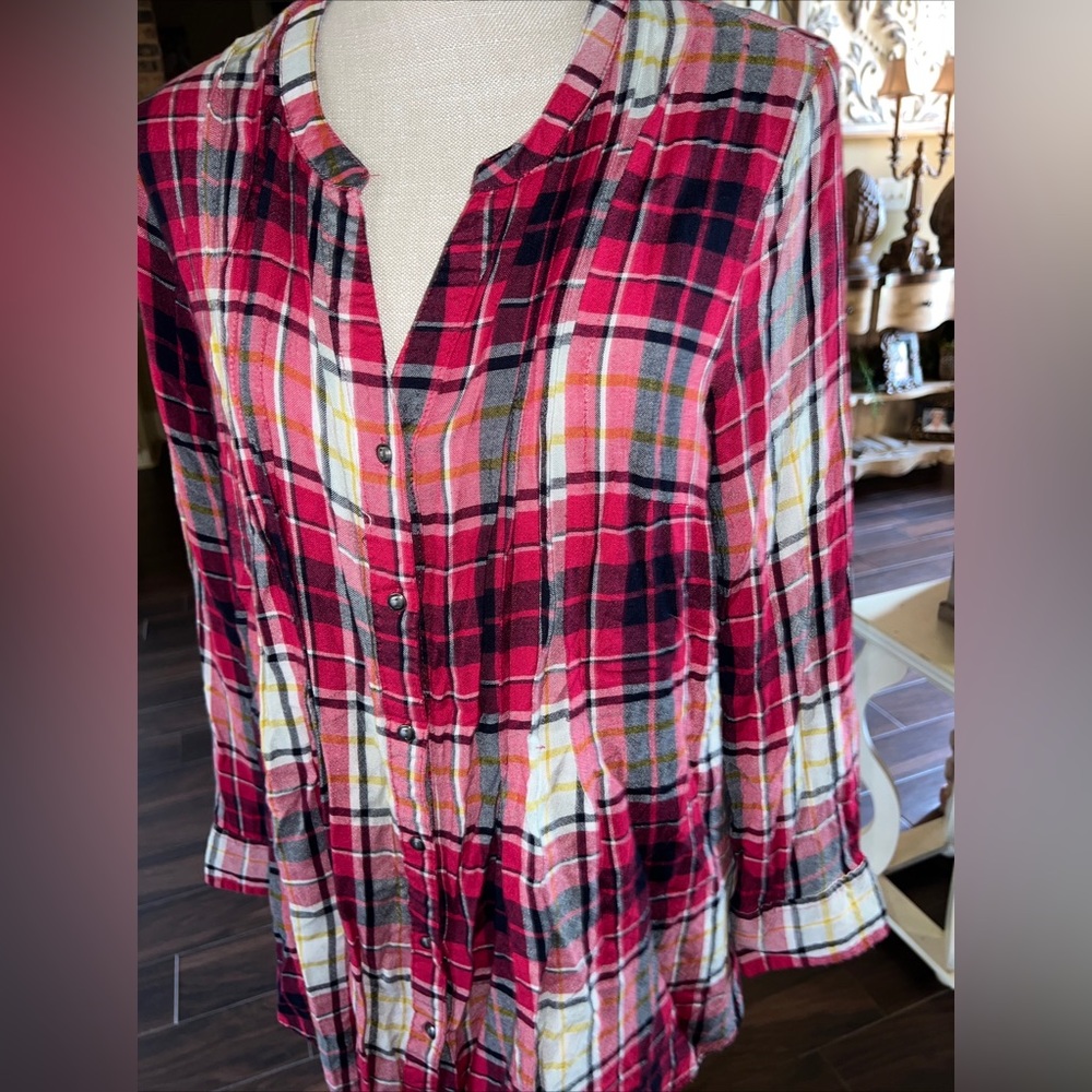 CATO Misses' XL BUTTON-UP SHIRT (red plaid w/ long sleeves)